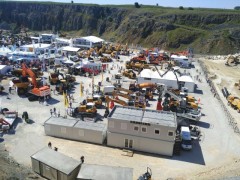山推攜DH16K全液壓推土機(jī)亮相英國(guó)HILLHEAD工程機(jī)械展！